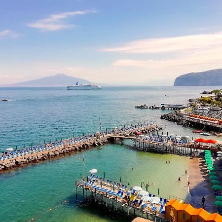 Angelina Suite B&B - Sorrento Centro Zewnętrze zdjęcie