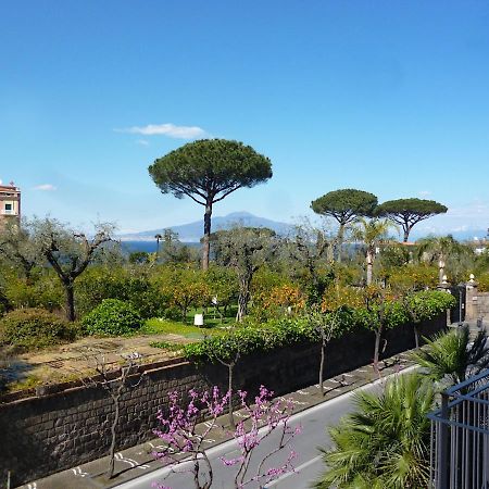 Angelina Suite B&B - Sorrento Centro Zewnętrze zdjęcie