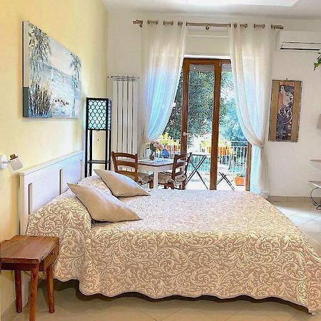 Angelina Suite B&B - Sorrento Centro Zewnętrze zdjęcie