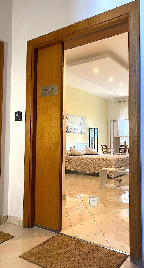 Angelina Suite B&B - Sorrento Centro Zewnętrze zdjęcie