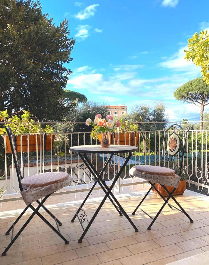 Angelina Suite B&B - Sorrento Centro Zewnętrze zdjęcie